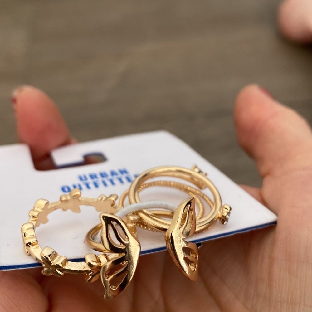 Urban Outfitters Gold Butterfly & Crystal Stackable Ring Set - Picture 4 of 6